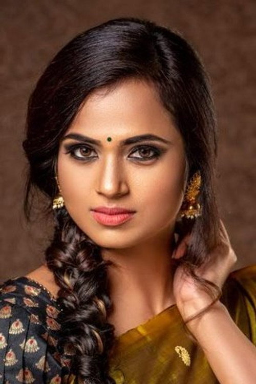 Ramya Pandian portrait