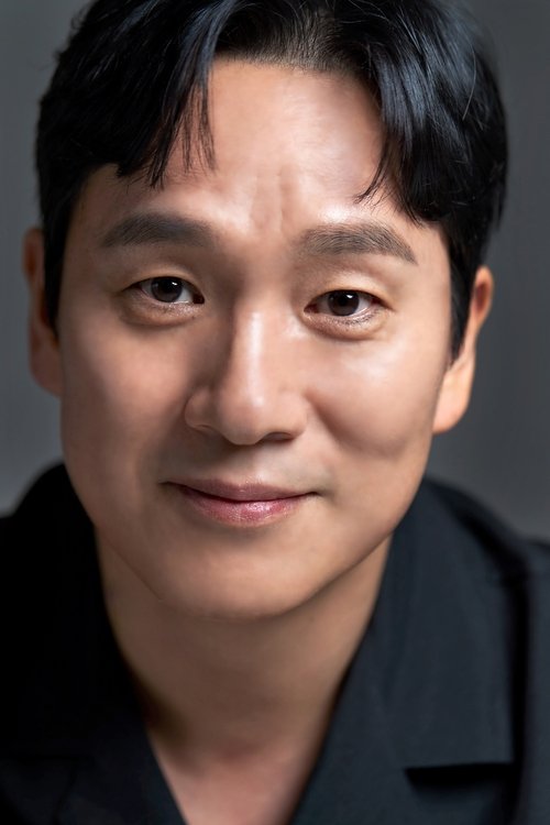 Lee Ju-won portrait