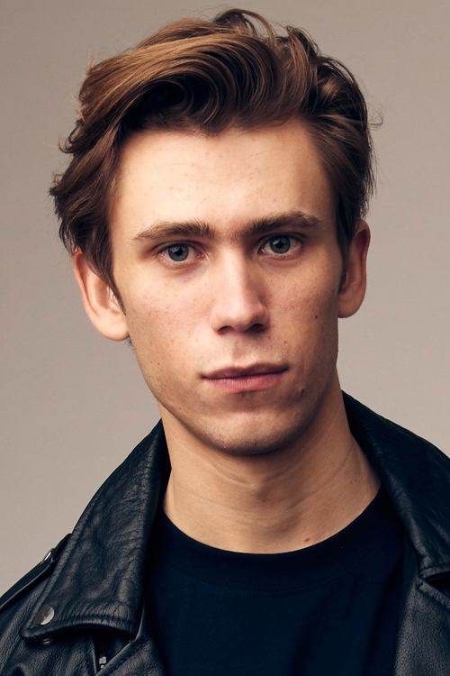 Owen Teague portrait