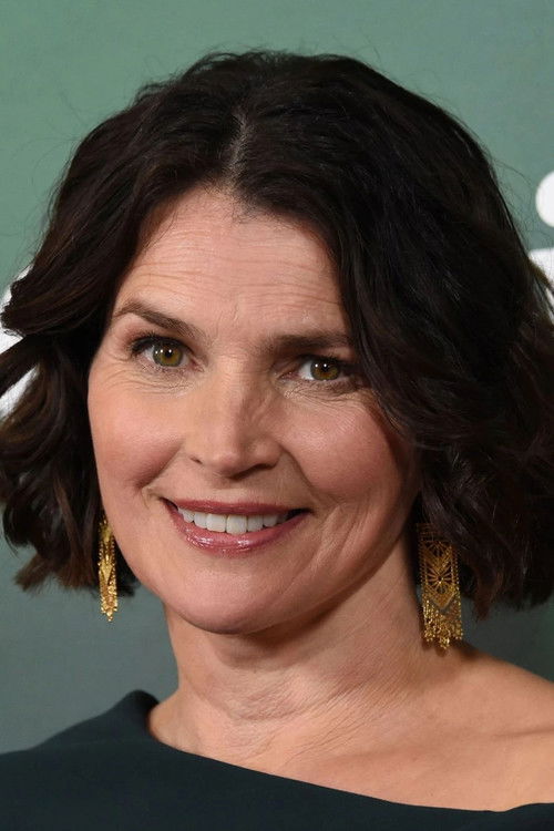 Julia Ormond portrait