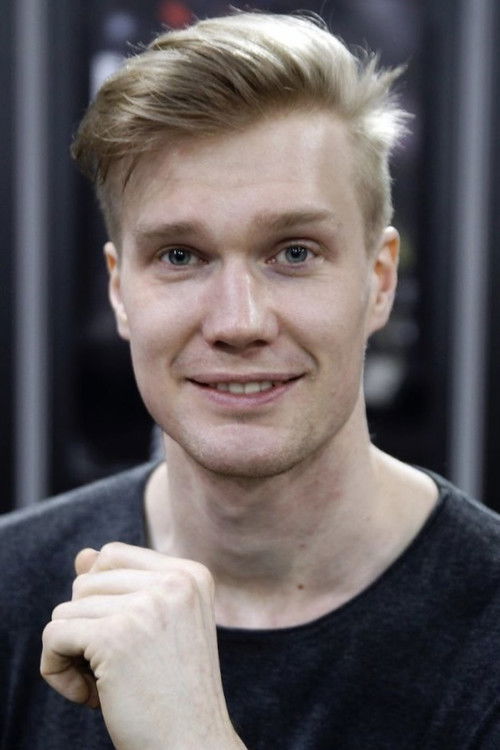 Joonas Suotamo portrait