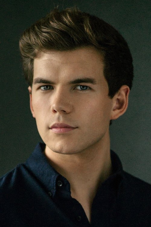 Luke Newton portrait