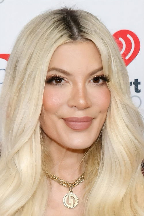 Tori Spelling portrait