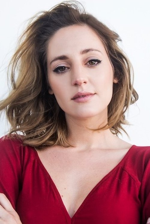 Alli Willow portrait