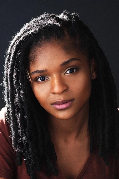 Dominique Thorne portrait