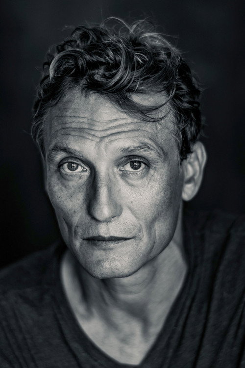 Oliver Masucci portrait