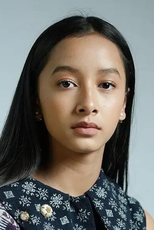 Widuri Puteri portrait
