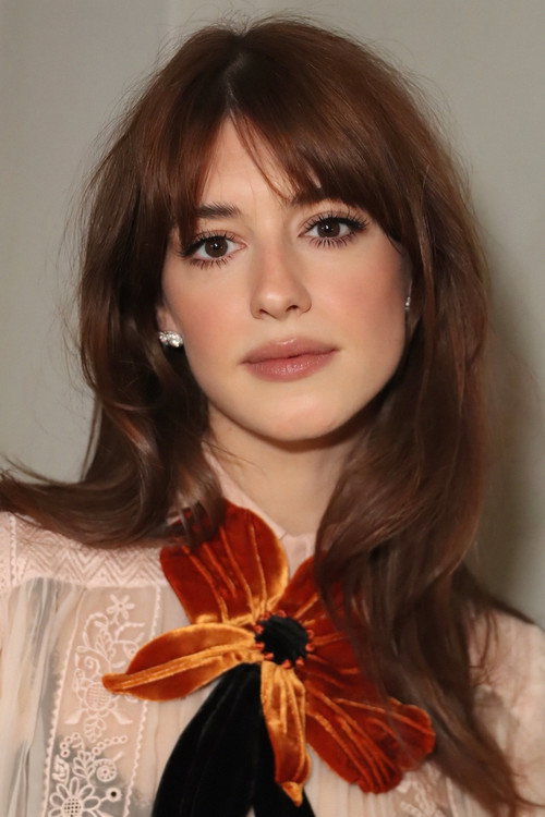 Daisy Edgar-Jones portrait