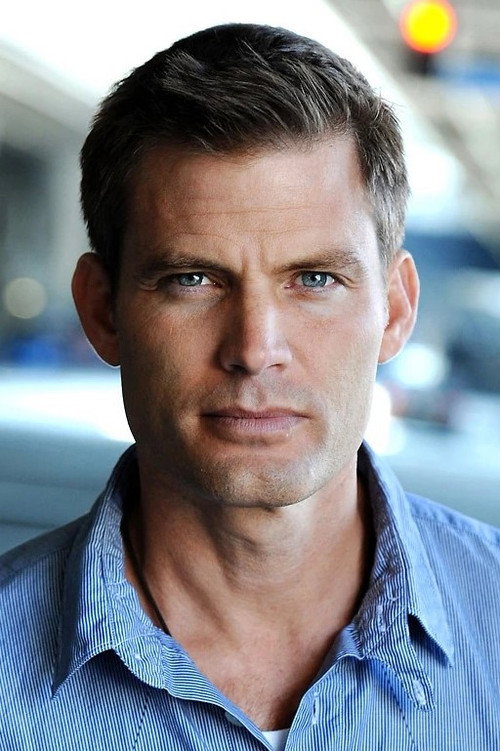 Casper Van Dien portrait