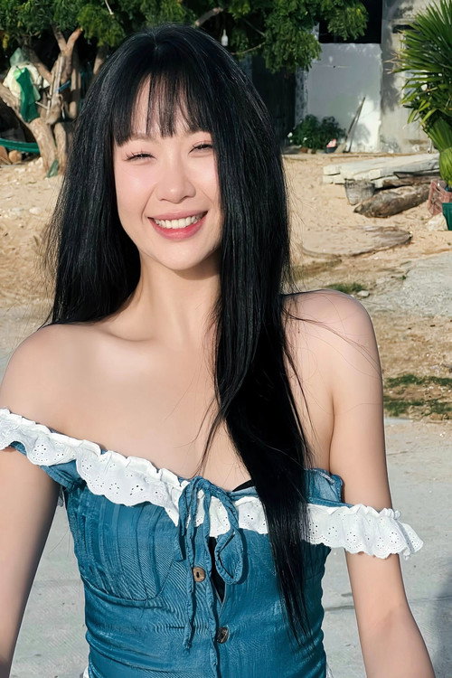 Tạ Lâm portrait