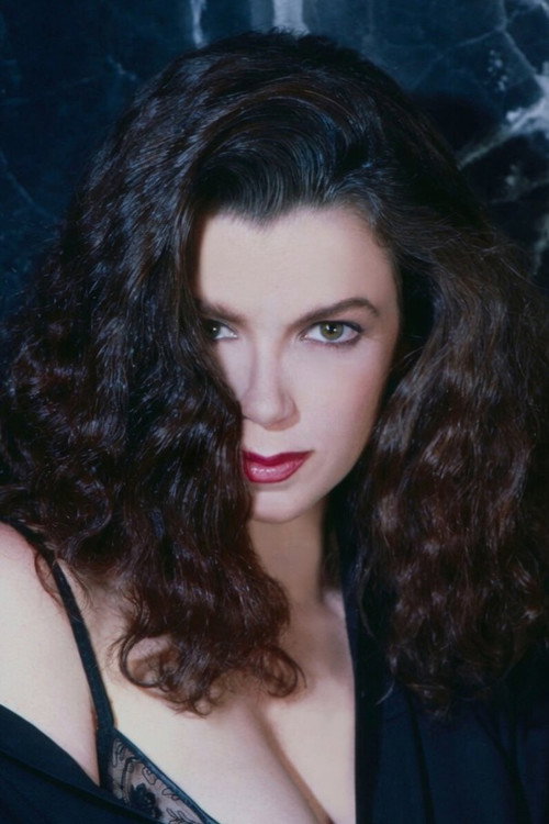 Elizabeth Berridge portrait
