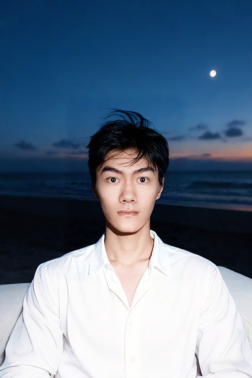 Tonglan Qiu portrait