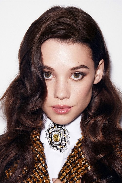 Àstrid Bergès-Frisbey portrait