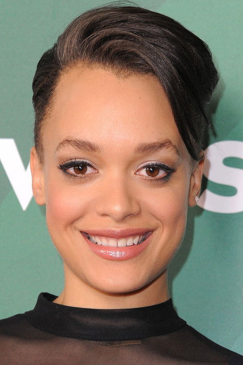 Britne Oldford portrait