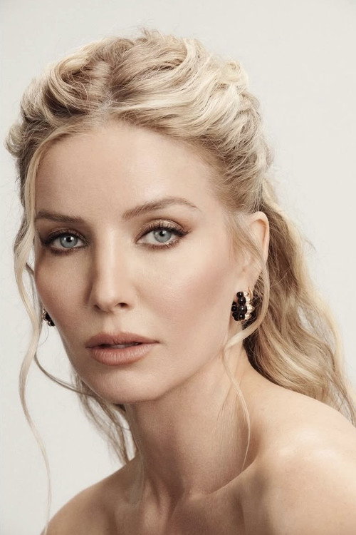 Annabelle Wallis portrait