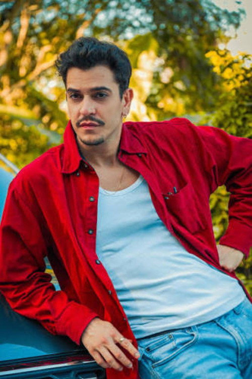 Victor Lamoglia portrait